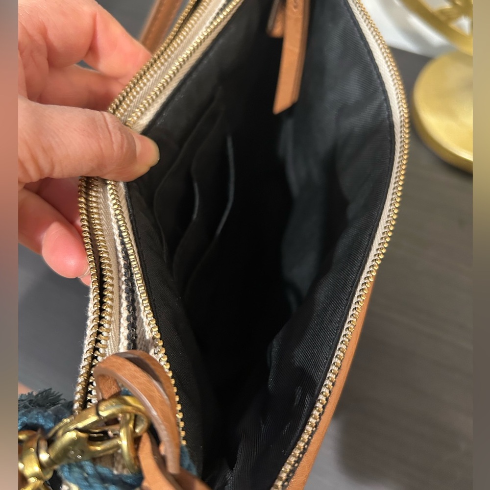 Fossil Devon Crossbody Handbag Euc - image 4